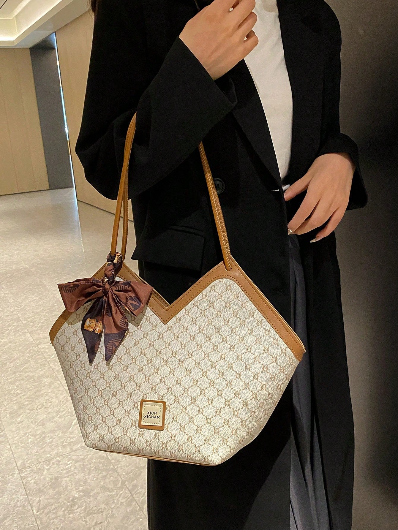 Sac fourre-tout élégant et rétro pour femmes - Vogalia