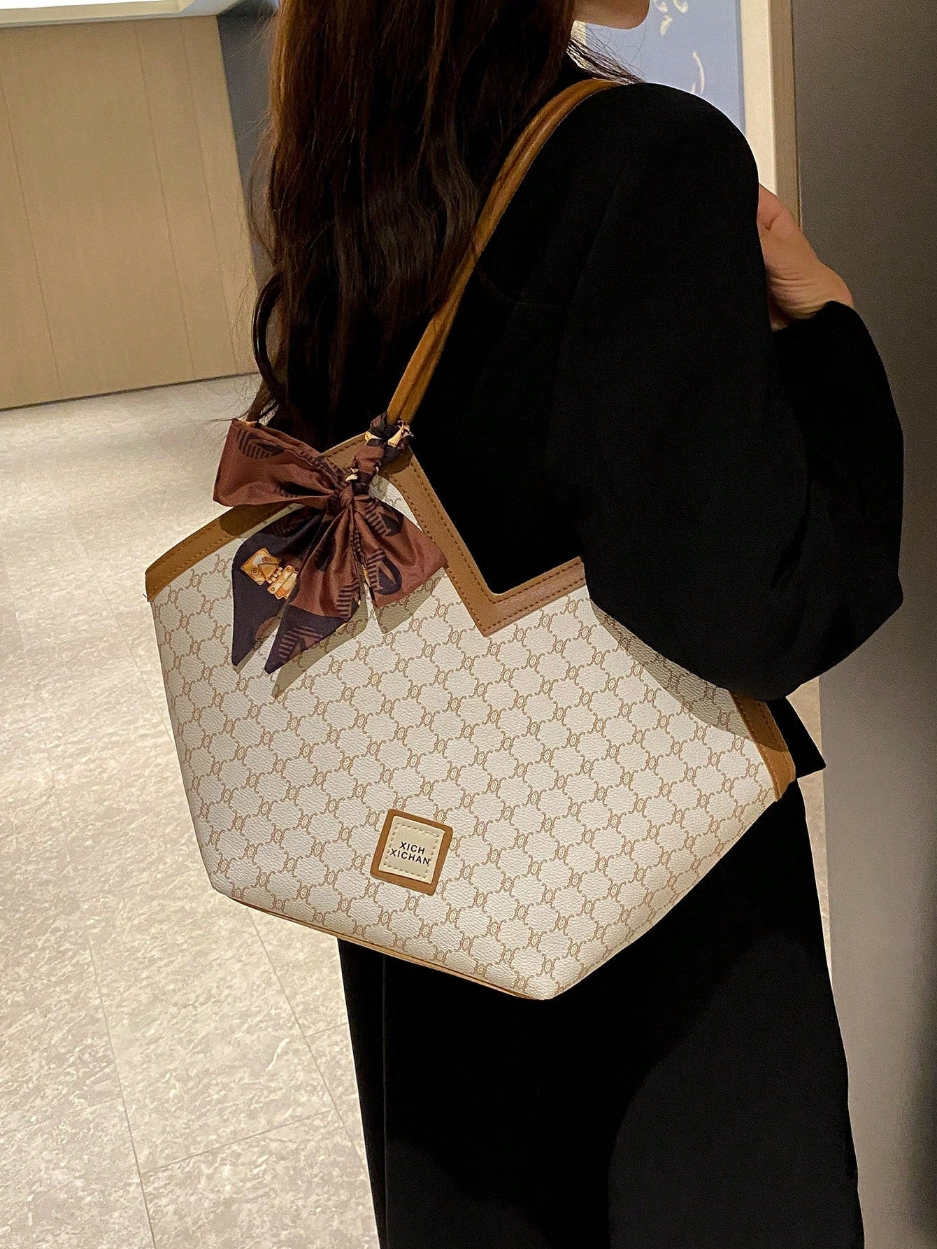 Sac fourre-tout élégant et rétro pour femmes - Vogalia
