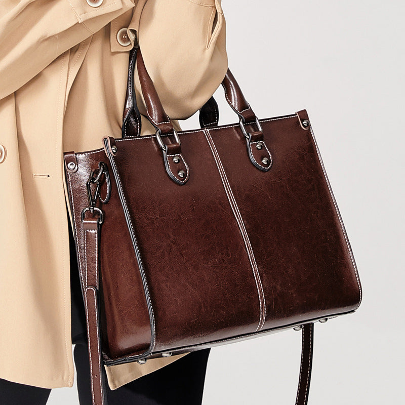 Sac à main femme cuir ciré – coutures élégantes