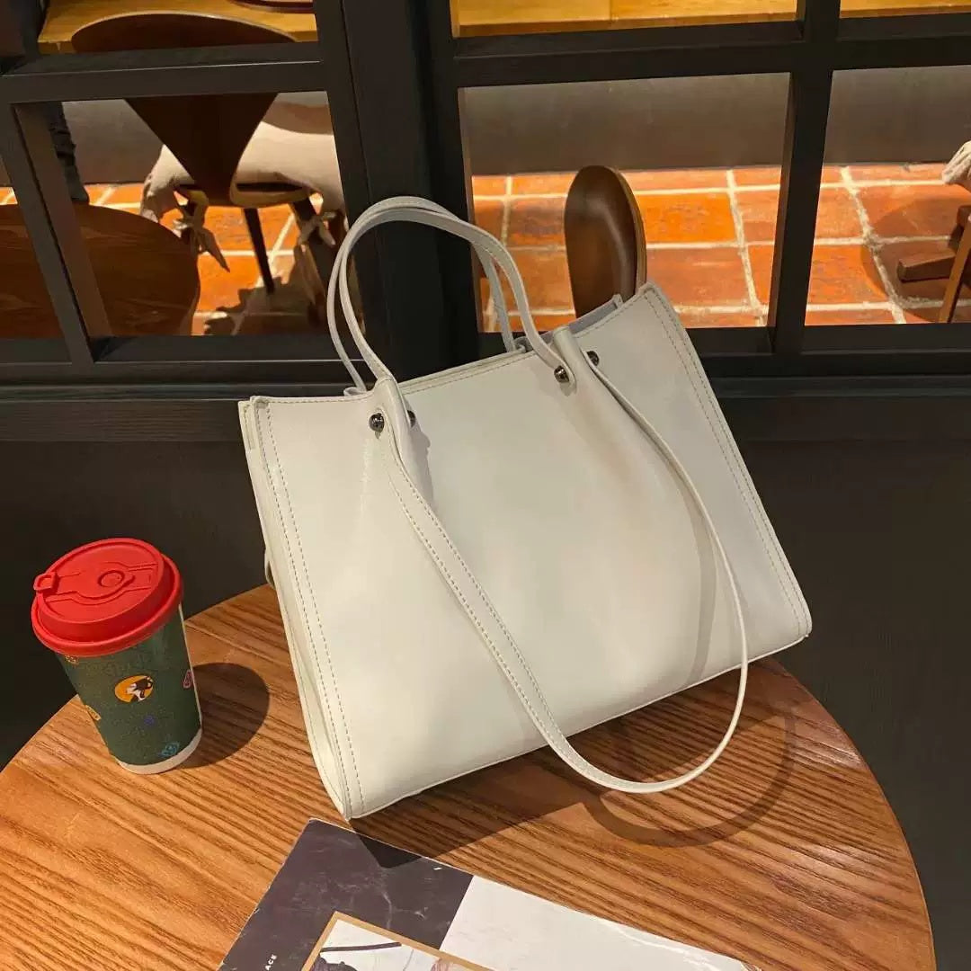 Sac Ordinateur Femme en Cuir Véritable – Style Rétro