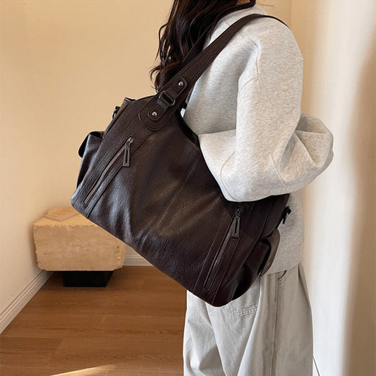 sac-en-bandouliere-en-cuir-femme-guide-2026