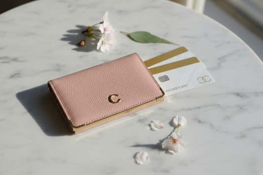 Porte-monnaie carte femme : l'accessoire incontournable pour une organisation chic au quotidien