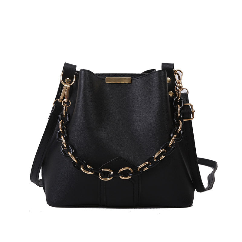 Sac seau chaîne noir fashion