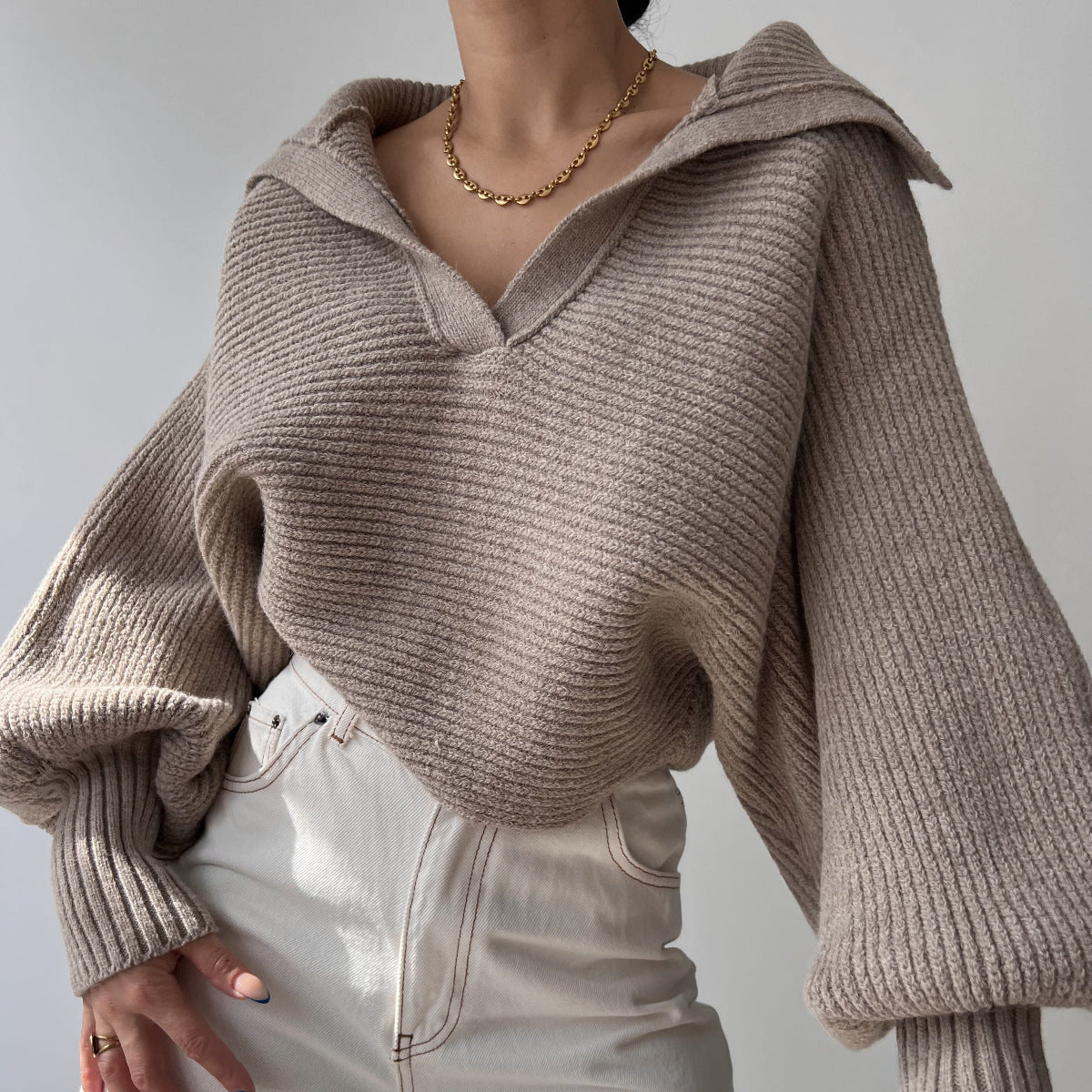 Joséphine pull abricot vue face