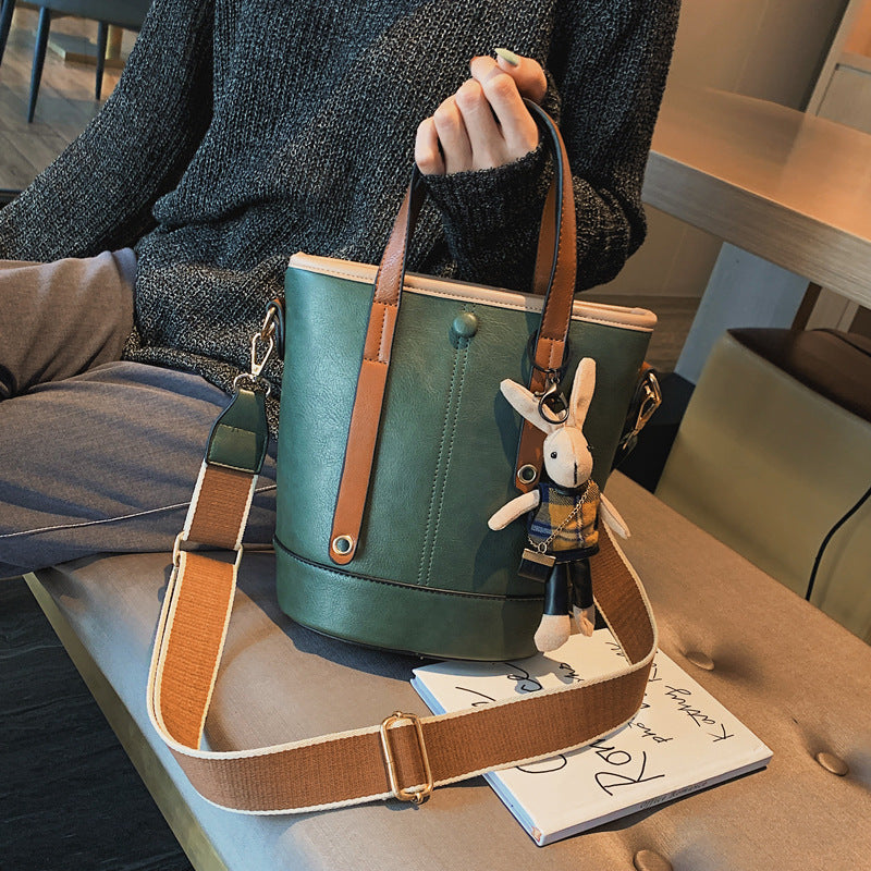 Sac seau messenger marron