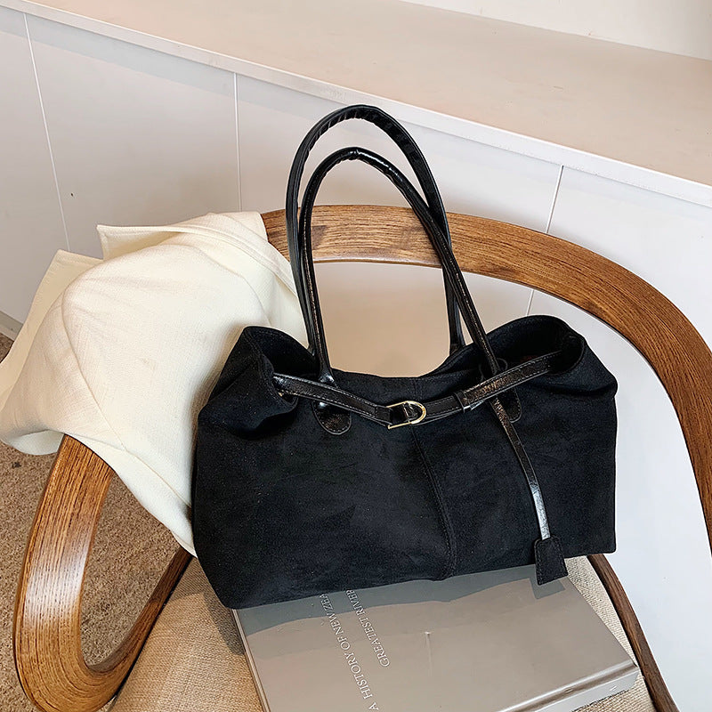 Tote daim vue profil