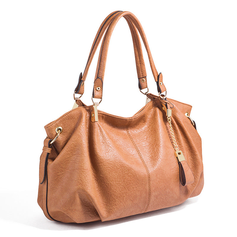 Clémence messenger rose vue face