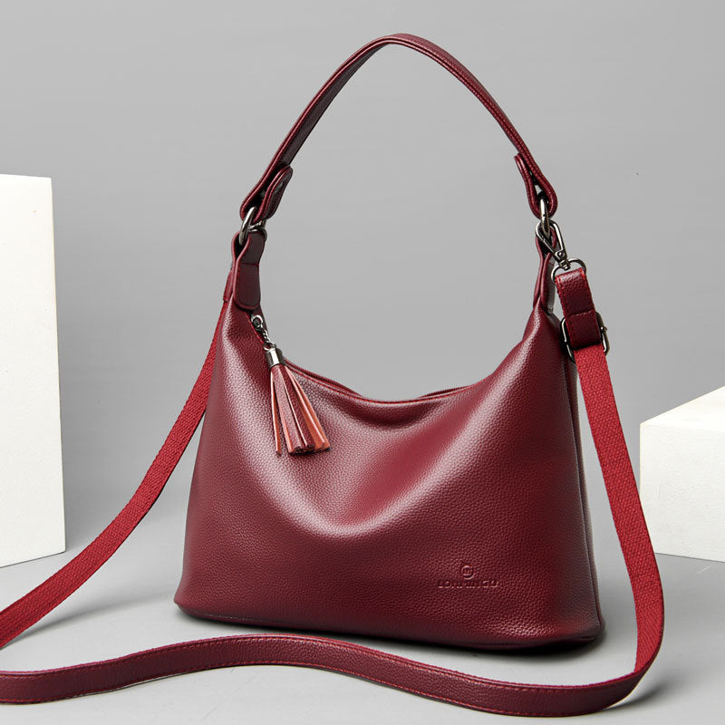 Sac underarm PU tasseaux détail