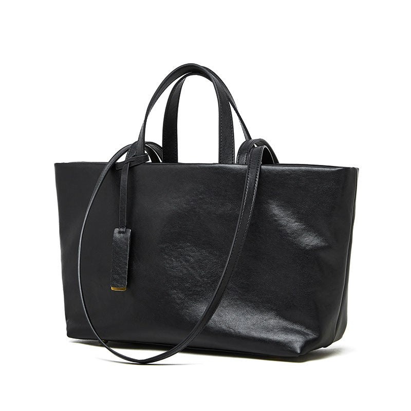 Sac épaule cuir noir première couche Ulrike Vogalia Paris