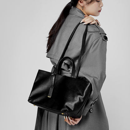 Ulrike cuir marron underarm 32x13x22cm