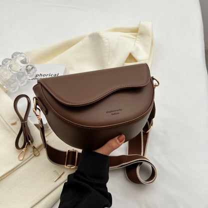 Zélie messenger kaki vue profil