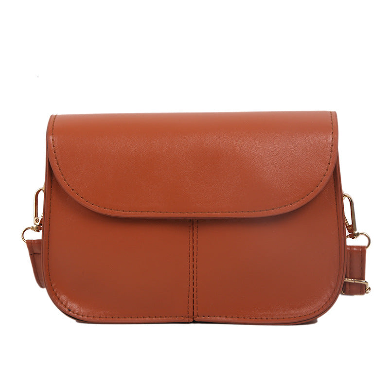 Petit sac noir dentelle classique chic contraste raffiné soirée femme