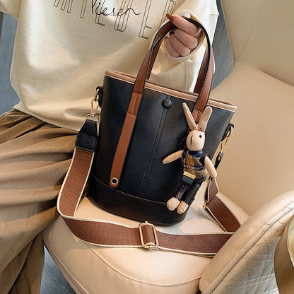 Sac seau messenger rétro vue face