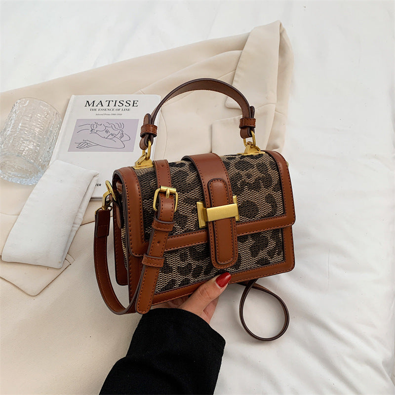 Petit sac rétro café niche