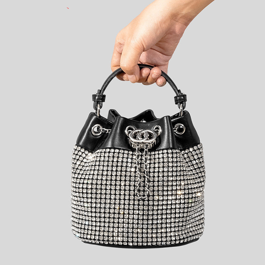 Sac seau femme acrylique effet diamant