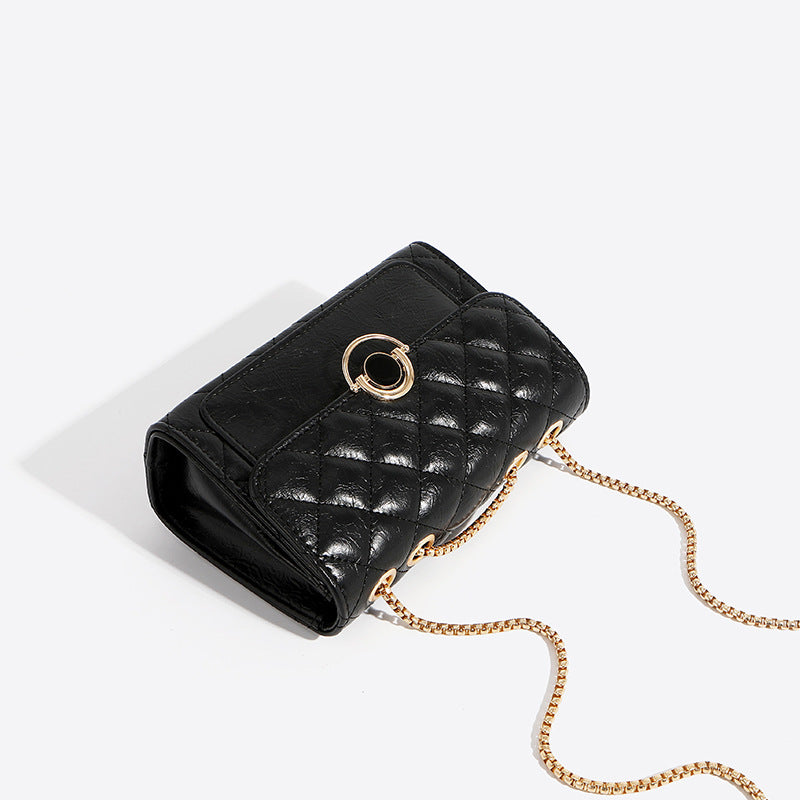 Sac light luxury noir détail boucle