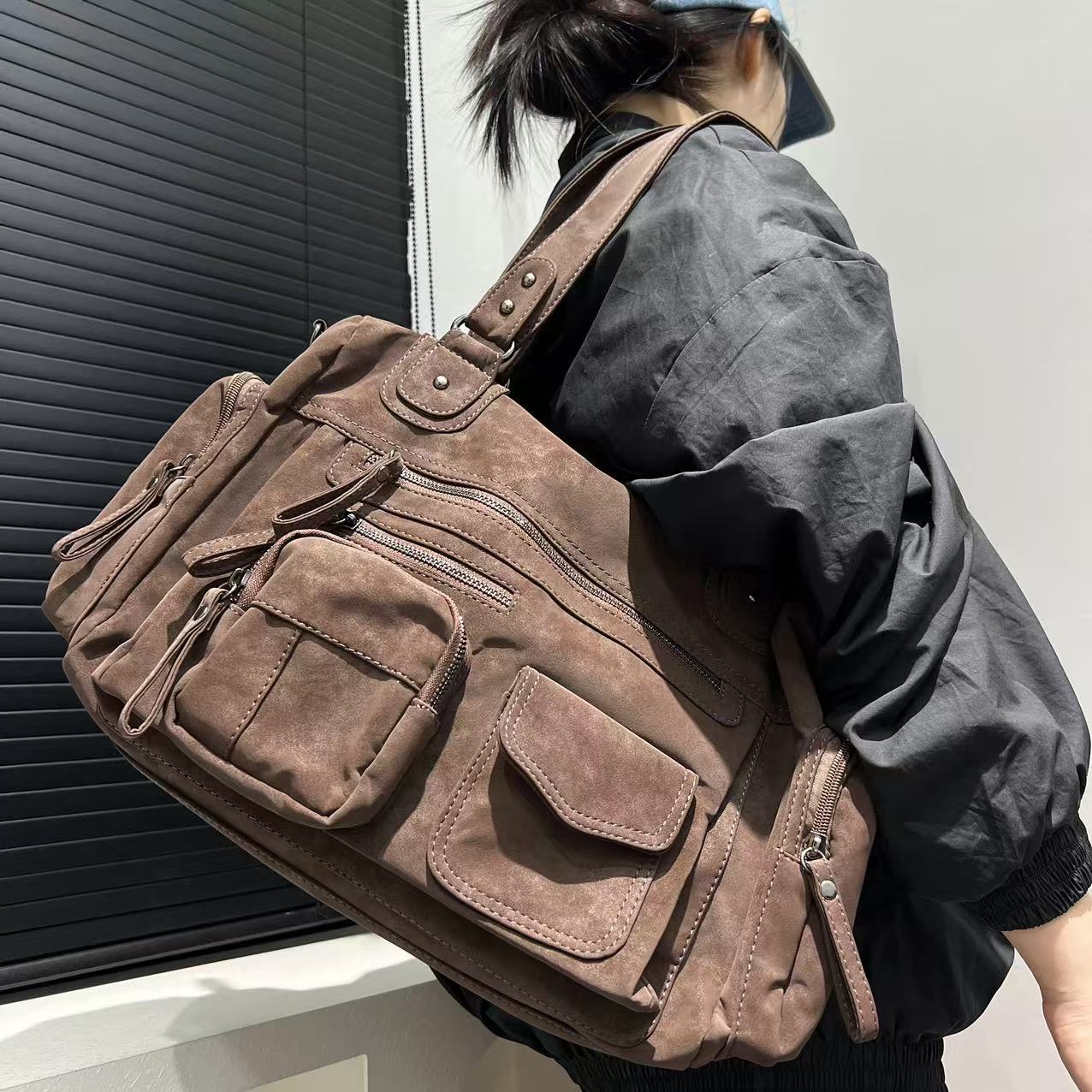 Tote daim vue profil
