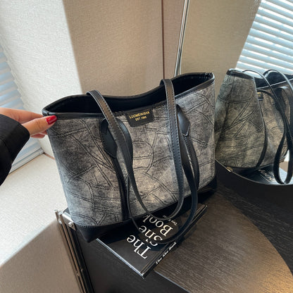 Lise tote coutures stitching
