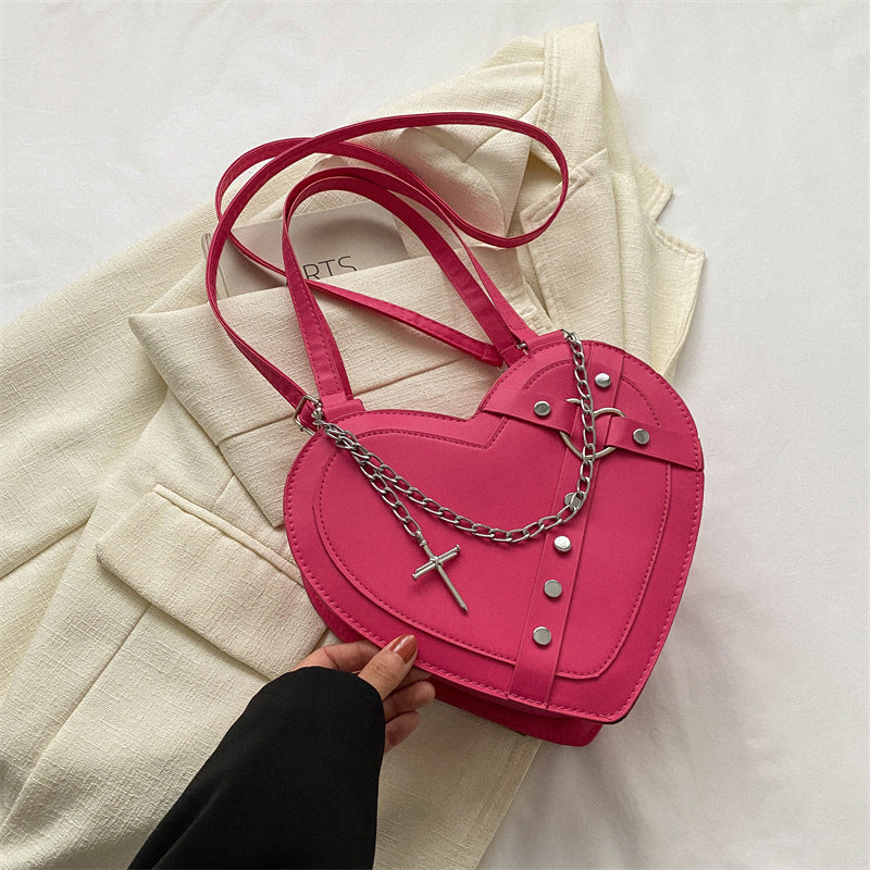 Mini sac forme cœur détail