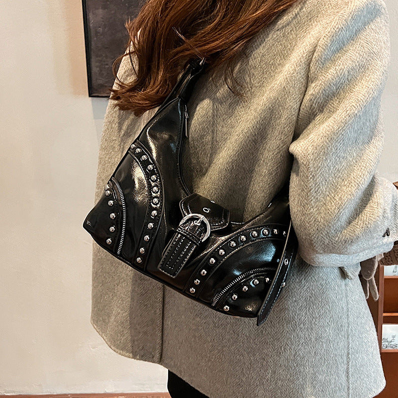 Sac moto rouge rivets bandoulière