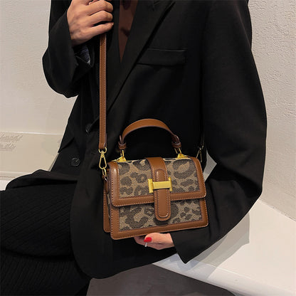 Petit sac rétro marron
