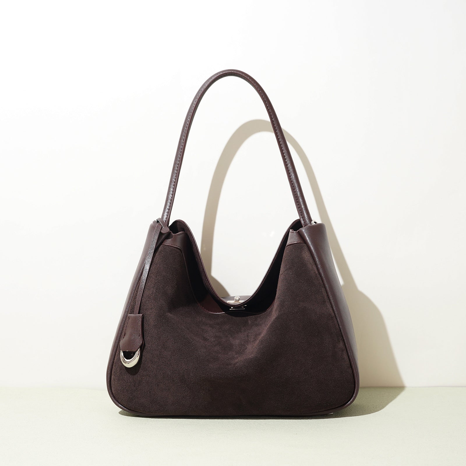 Tote cuir mat vue profil