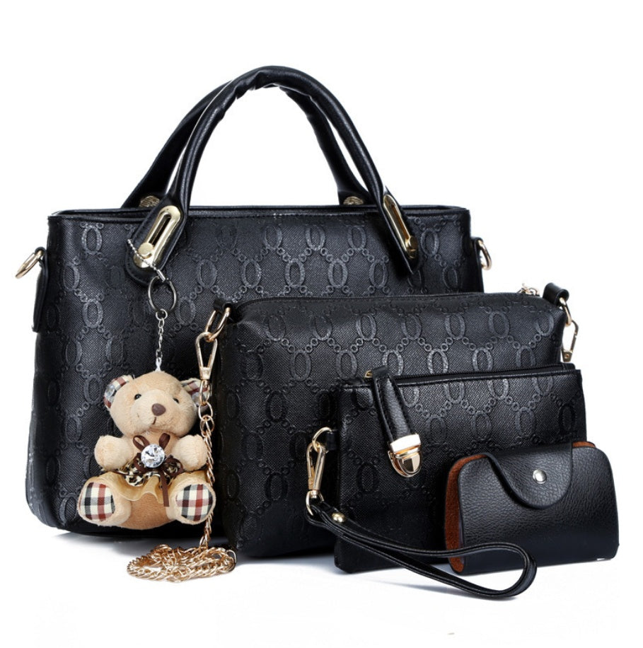 Sac bandoulière femme violet profil latéral, section transversale carrée 35x30x10 cm, mi-souple

