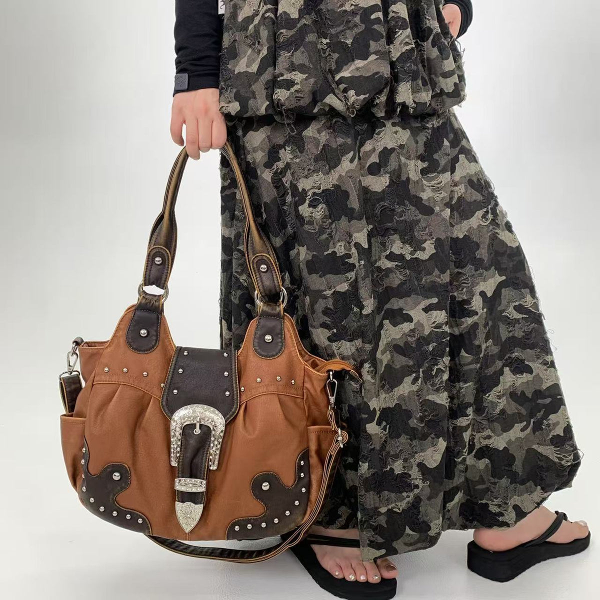 Domitille tote street fashion vue face