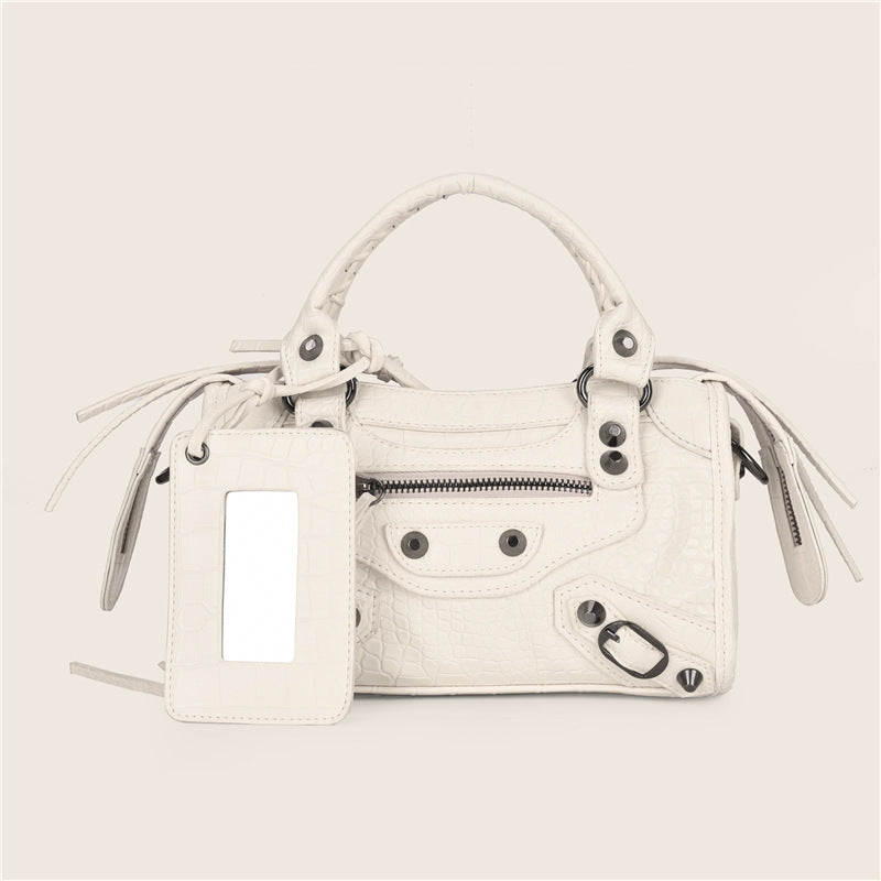 City bag blanc femme bandoulière crossbody minimaliste urbain simple compact