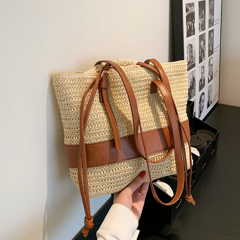 Sac paille tressé vue profil