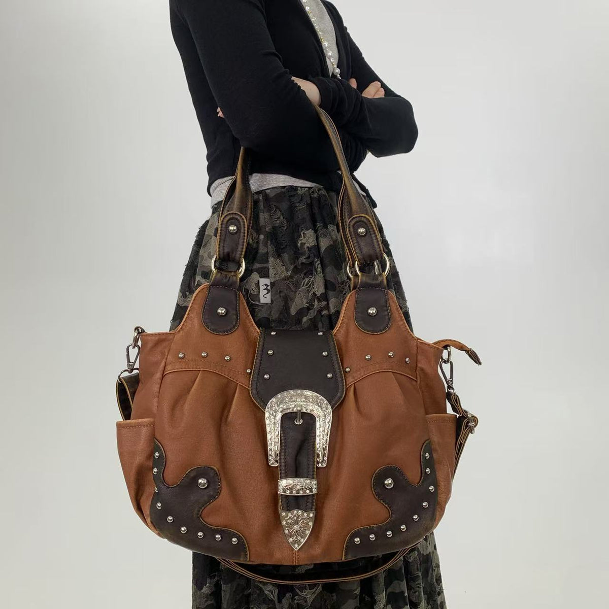 Domitille détail patchwork stitching PU