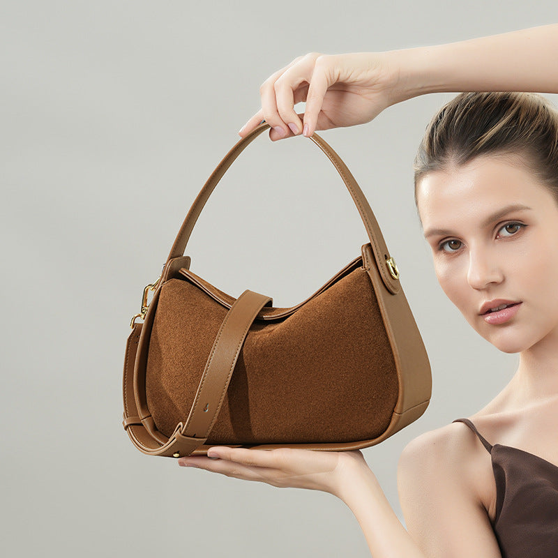Sac suède haut de gamme vue profil