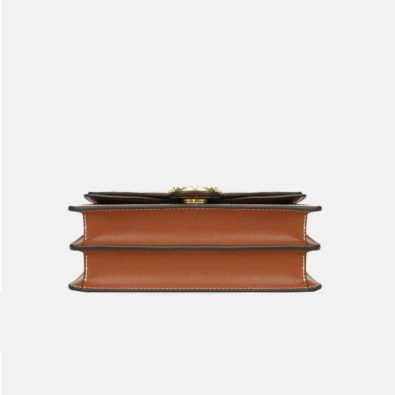 Sac bandoulière designer détail
