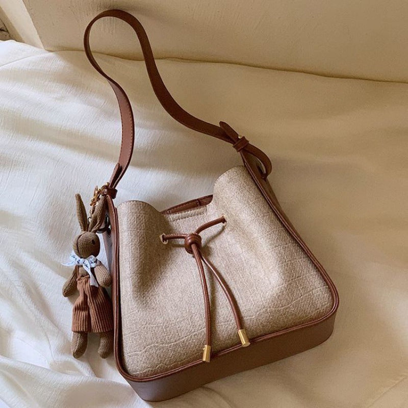 Sac seau avoine tendance vue face