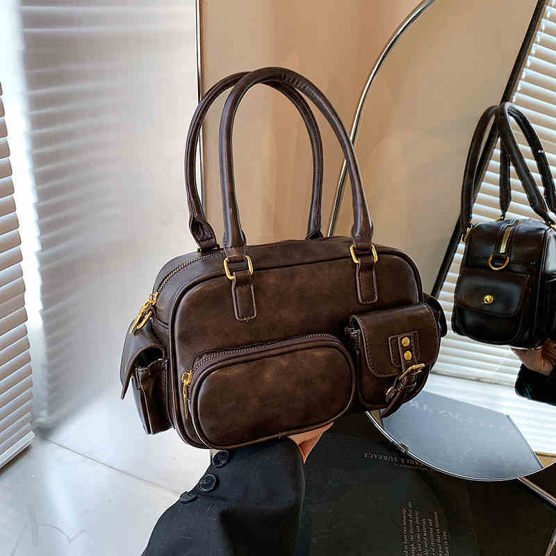 Sac Boston bandoulière en cuir pour femme – Chic et pratique