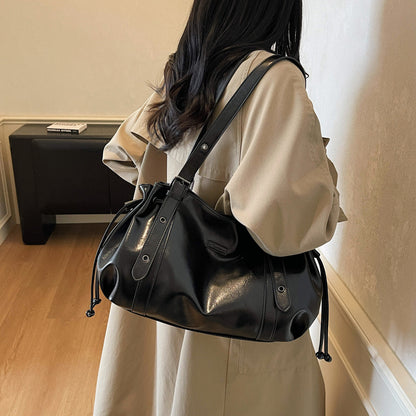 Sac underarm marron épaule