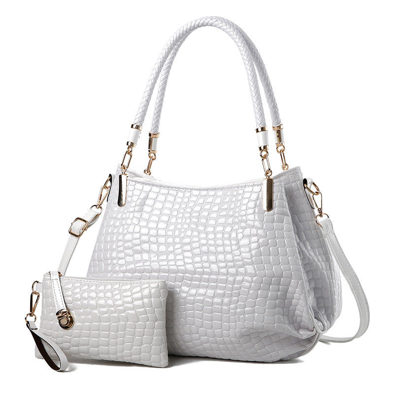 Intérieur grand sac épaule motif croco ouvert, organisation rangement, compartiments intérieurs

