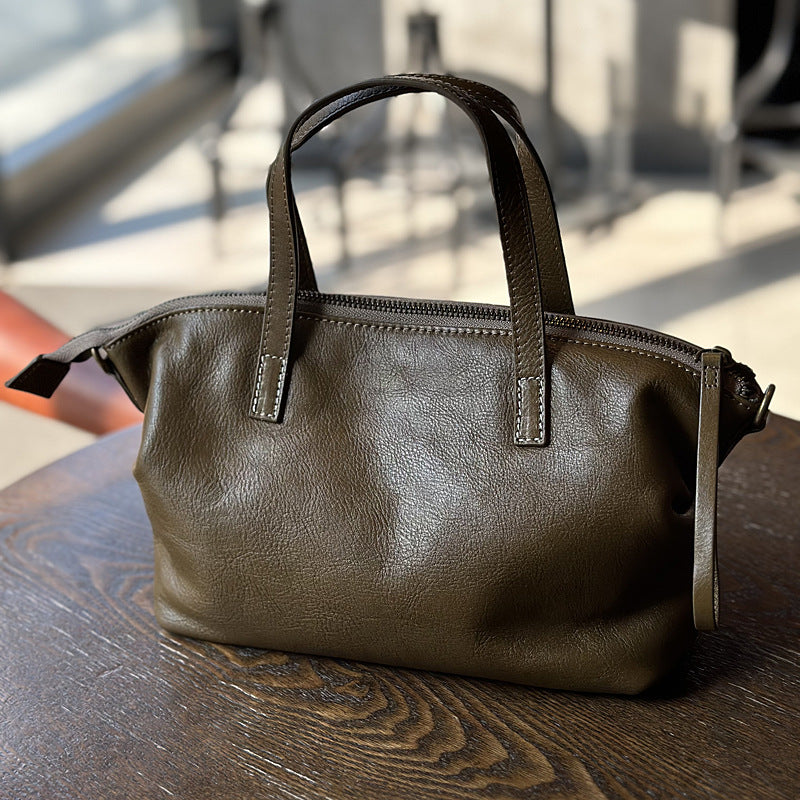 Jeanne cuir noir plissé dumpling