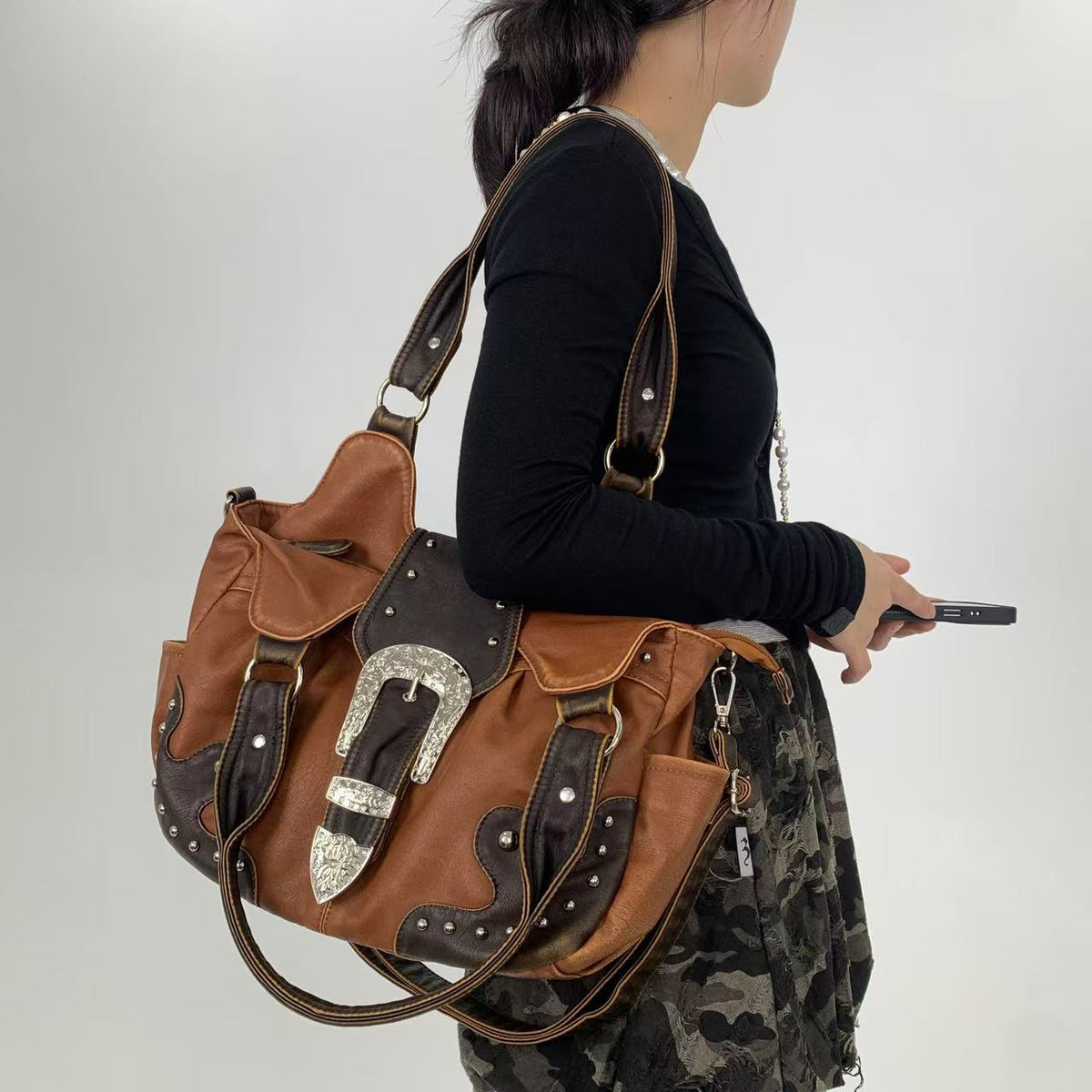 Tote PU marron rivets stitching Domitille Vogalia Paris