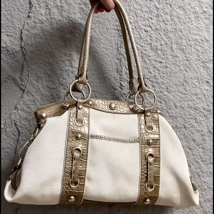 Sac underarm texturé lotus