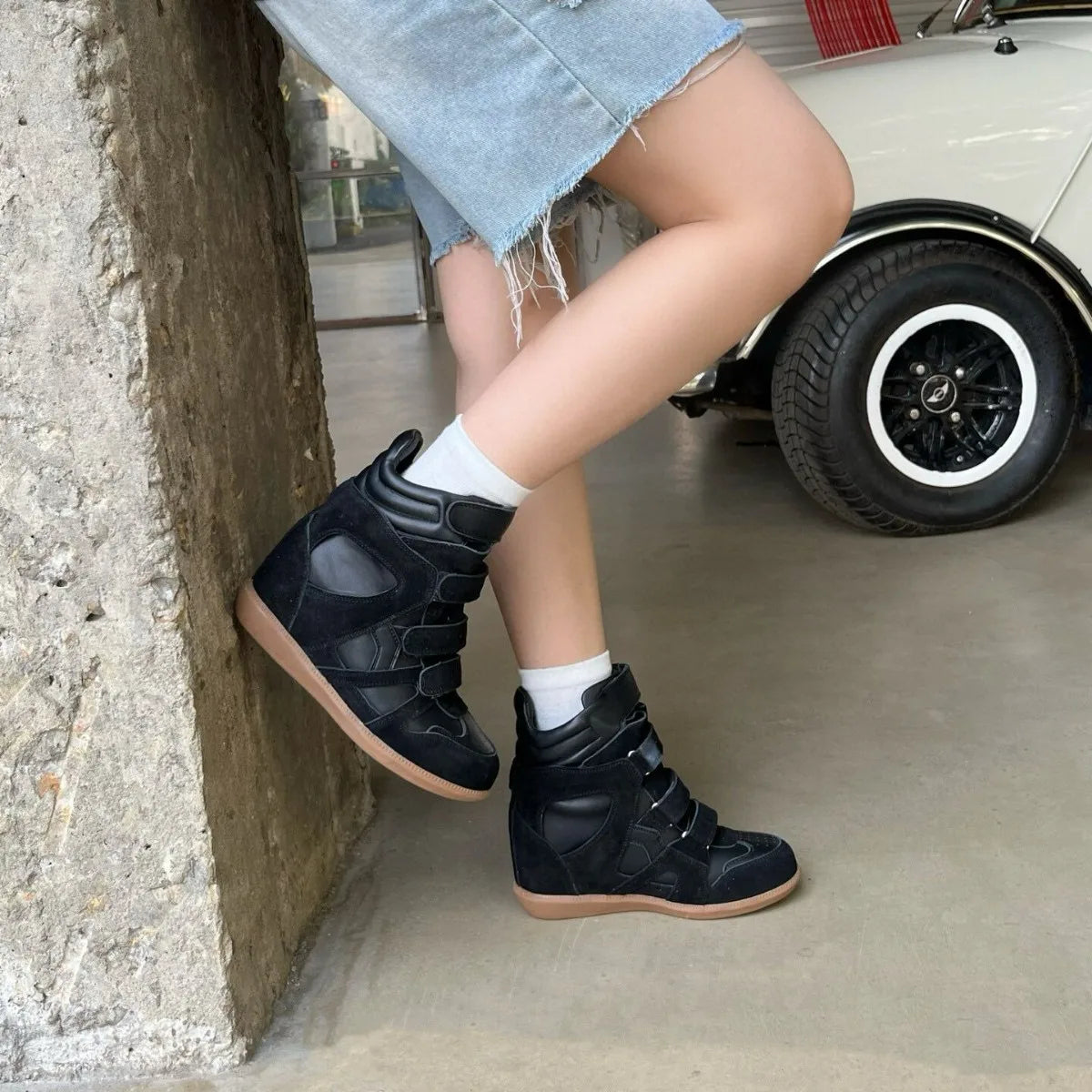 Profil baskets compensées 8cm hauteur intérieure femme cuir vachette sport montantes