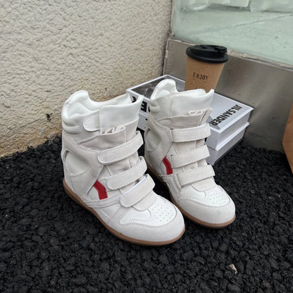 Chaussures sport femme vue arrière - montante cuir avec renfort talon