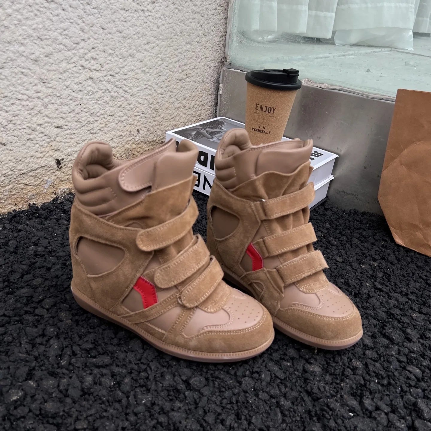 Bout rond protecteur baskets montantes femme - design casual élégant