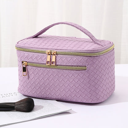 Trousse maquillage apricot lait profil latéral, format compact 26x16x3 cm, légère et compressible

