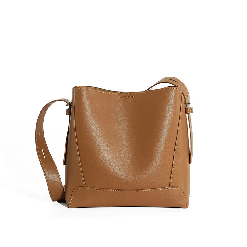Sac seau cuir noir urban Blanche Vogalia Paris