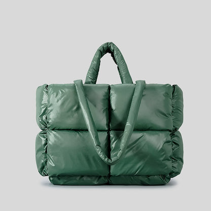 Bandoulière simple réglable sac matelassé argent femme, port épaule ou croisé, attaches solides
