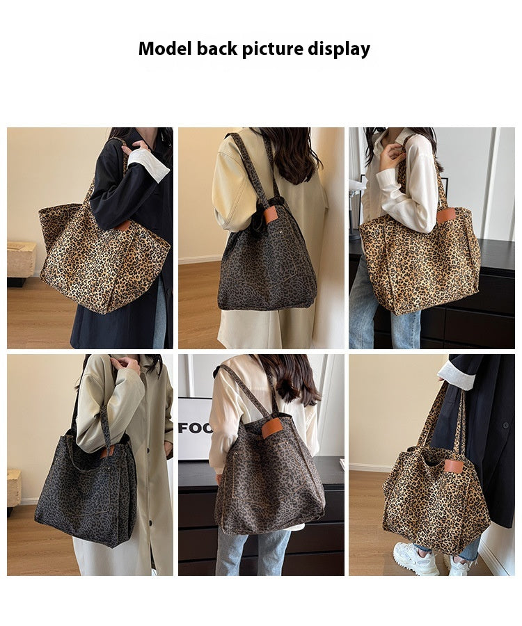 Grande capacité sac plage avec serviettes jouets crème solaire affaires complètes