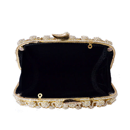 Minaudière soirée boucle magnétique 17x9cm