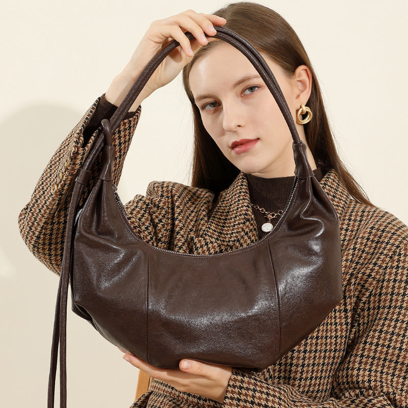 Sac croissant cuir souple vue intérieure