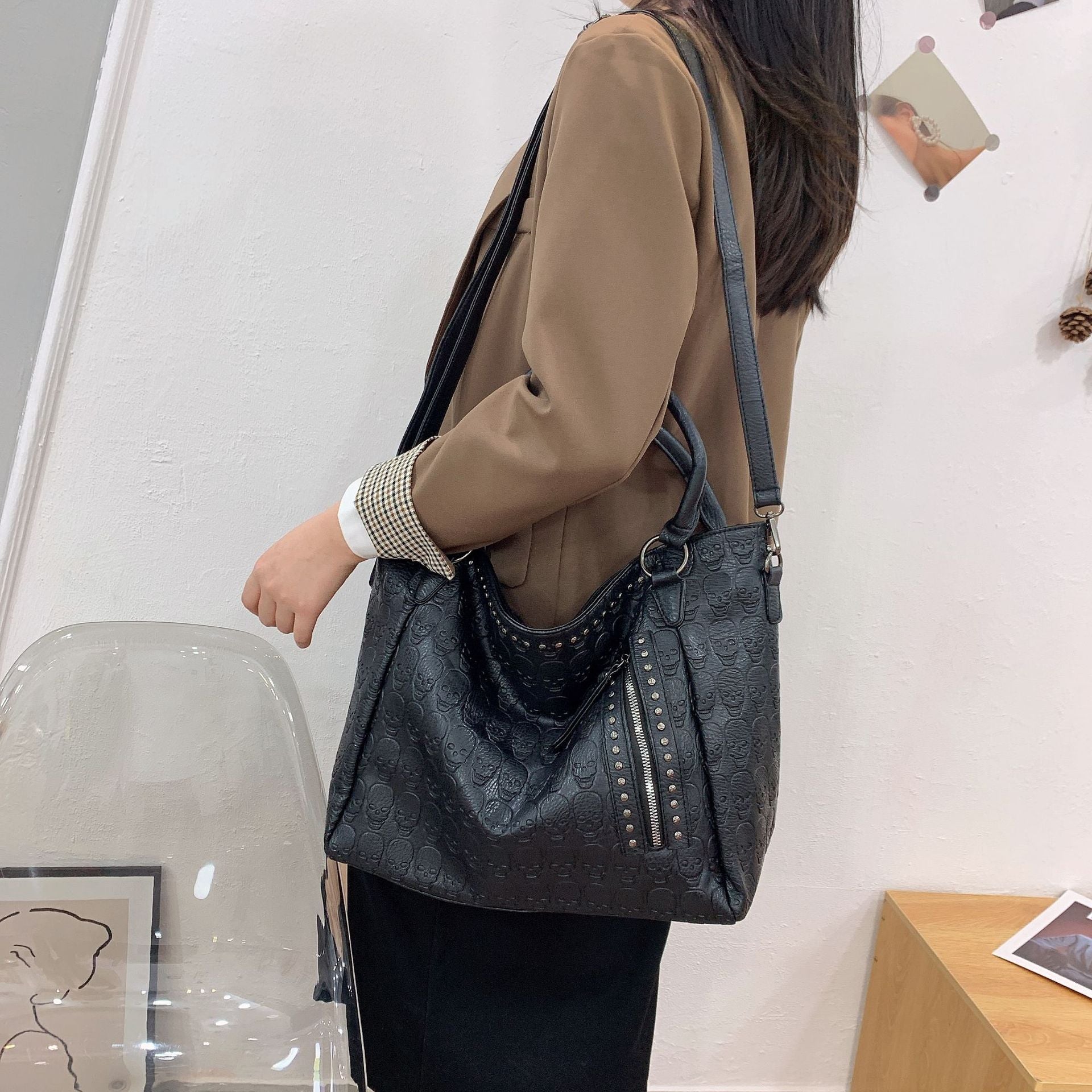Sac audacieux noir vue profil